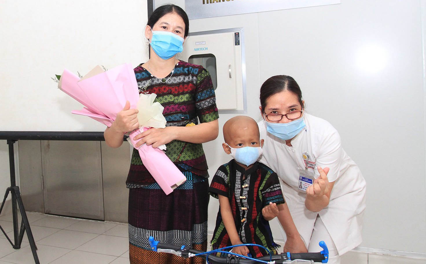 Ghep te bao goc anh 1