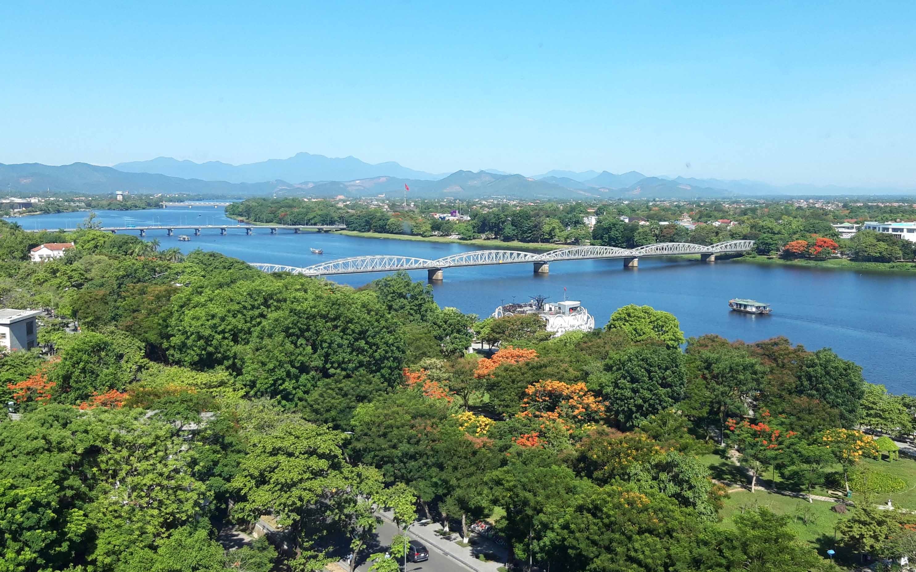 Mo rong TP Hue anh 1