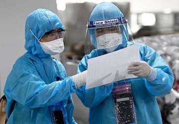 Thua Thien - Hue dua xe ra Quang Tri don 20 cong dan ve que cach ly hinh anh