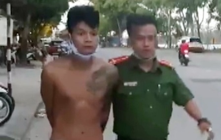 Canh sat truy bat nghi pham sat hai ba noi hinh anh