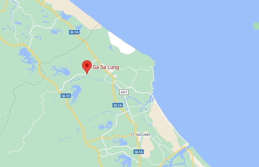 Tau hang bi lat anh 2