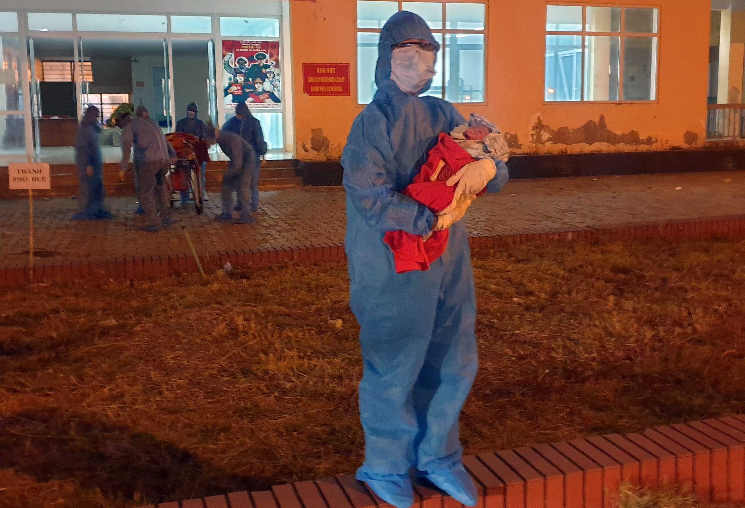 Sản phụ vượt cạn ảnh 1 San phu vuot can anh 1