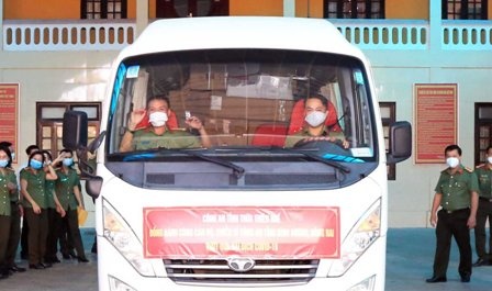 Thua Thien - Hue ho tro trang thiet bi y te cho Binh Duong va Dong Nai hinh anh