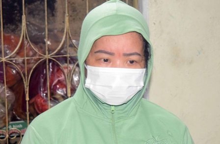 Dua nan nhan trinh bao cong an sau khi trom hon 20 cay vang hinh anh