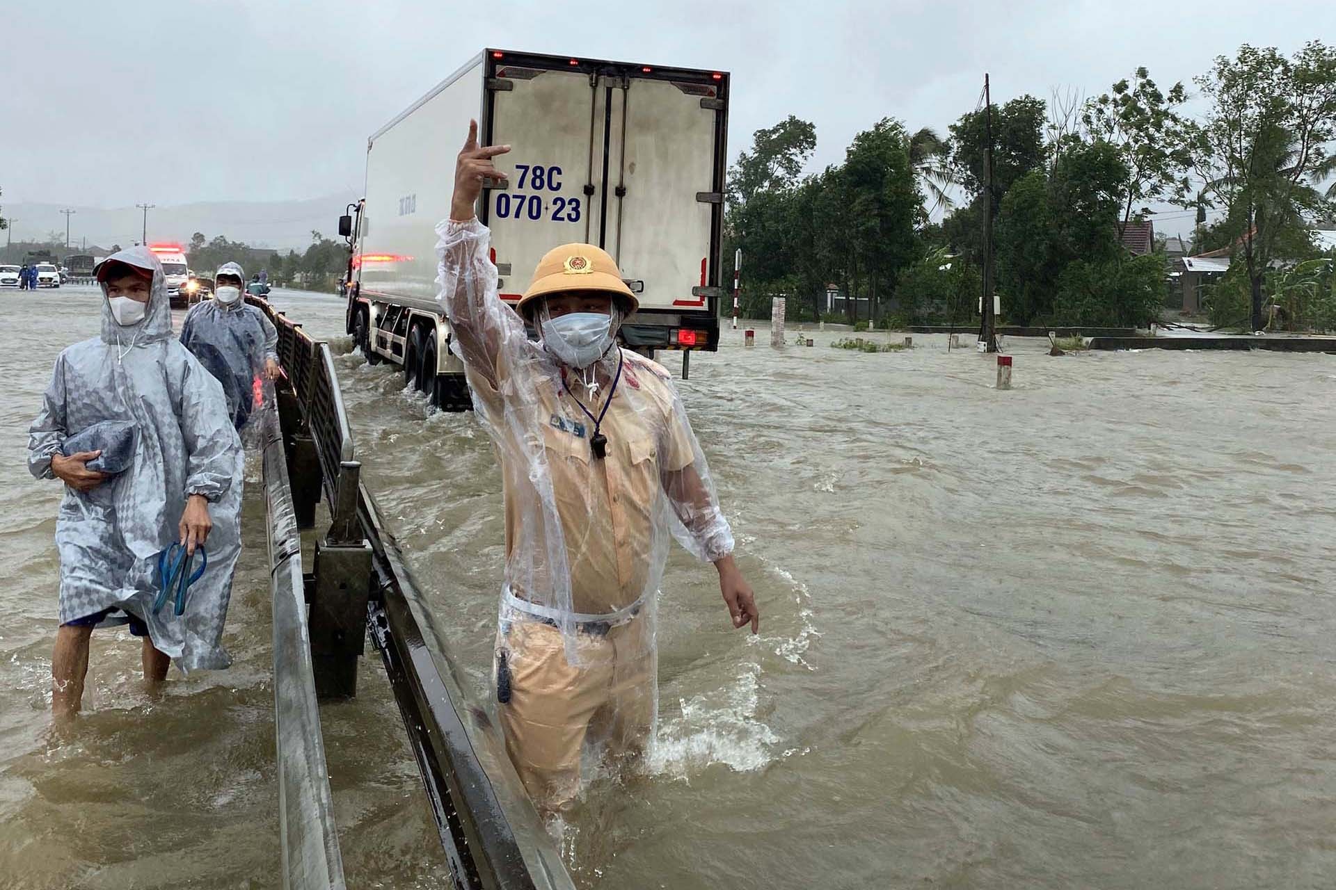 Mua lu mien Trung anh 3