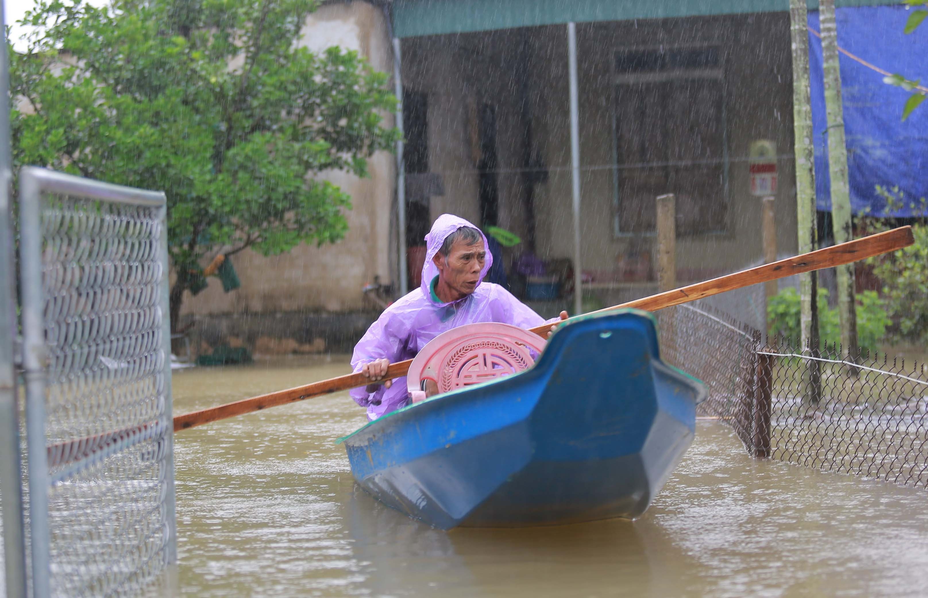 Mua lu mien Trung anh 9