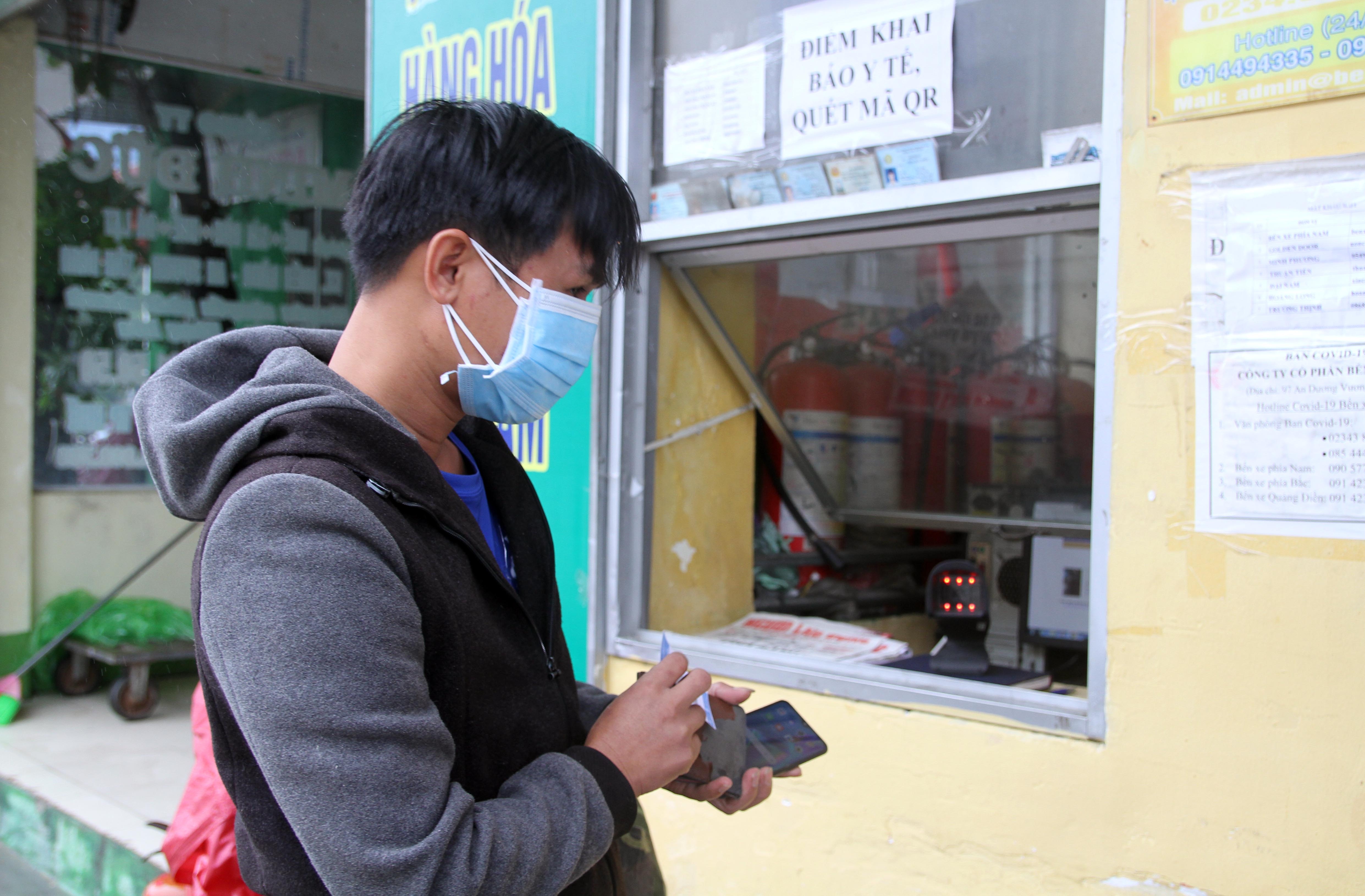 Ben xe vang khach anh 8