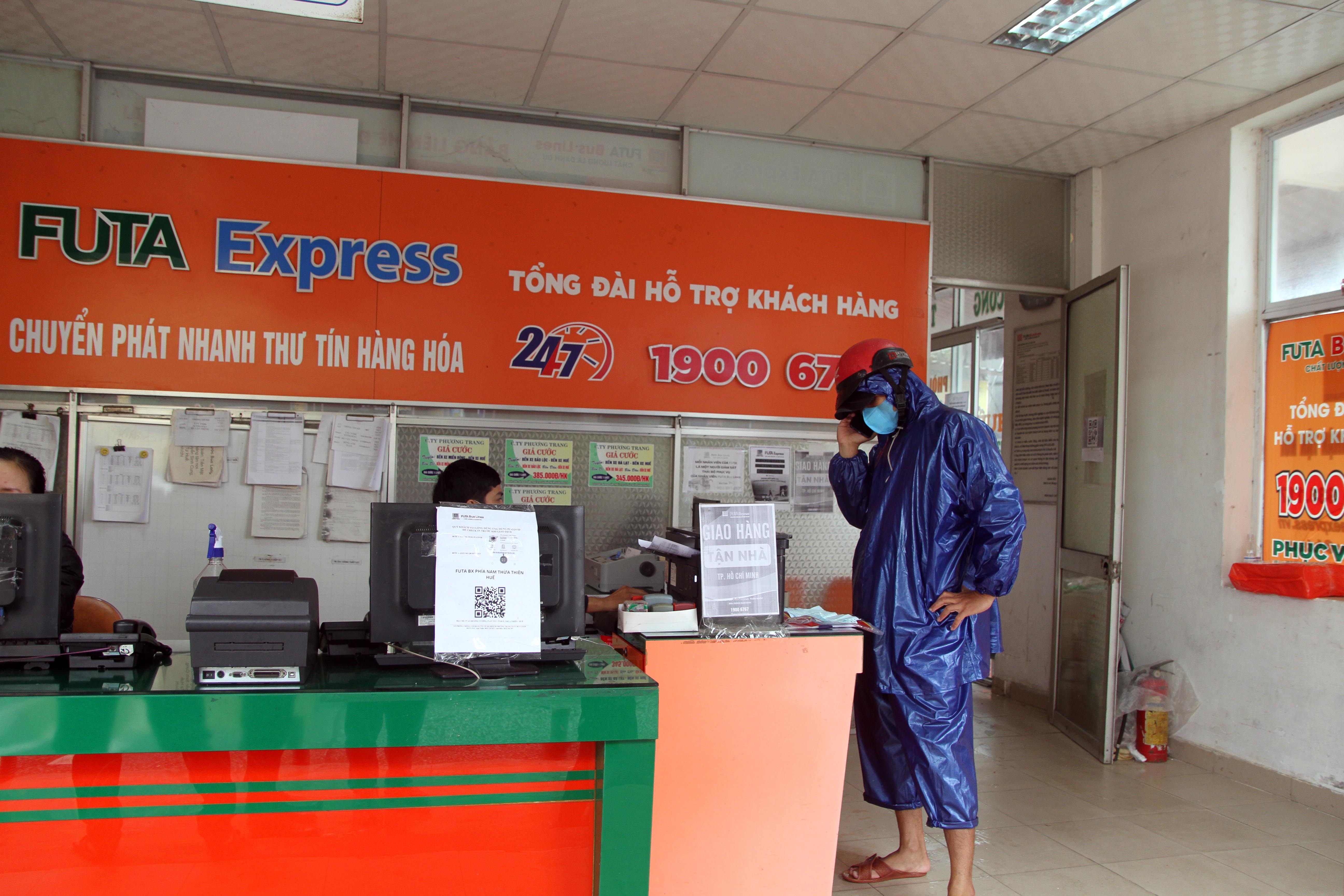 Ben xe vang khach anh 10