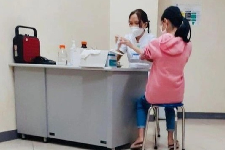 Tiêm vaccine cho học sinh ảnh 1 Tiem vaccine cho hoc sinh anh 1