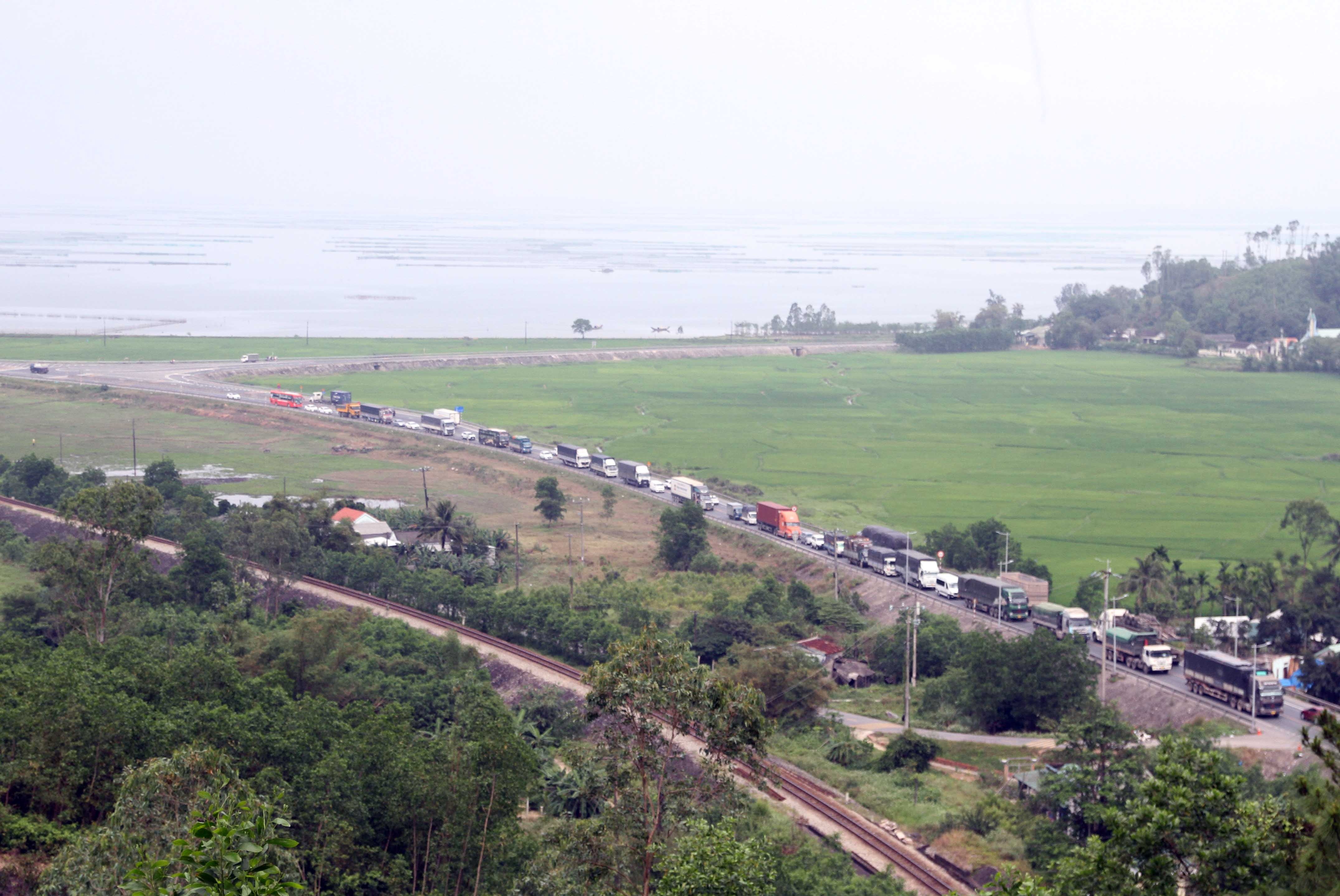 Cho doi qua ham Phuoc Tuong anh 8