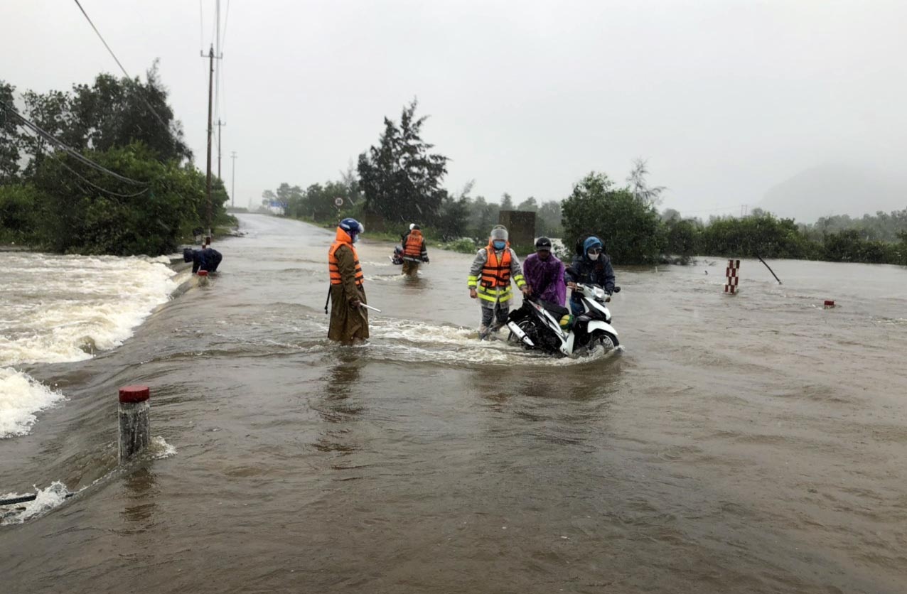 Nuoc cuon troi anh 1