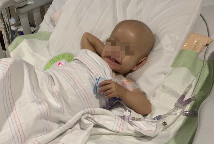 Be gai bi u nguyen bao than hoi phuc sau ca phau thuat o My hinh anh