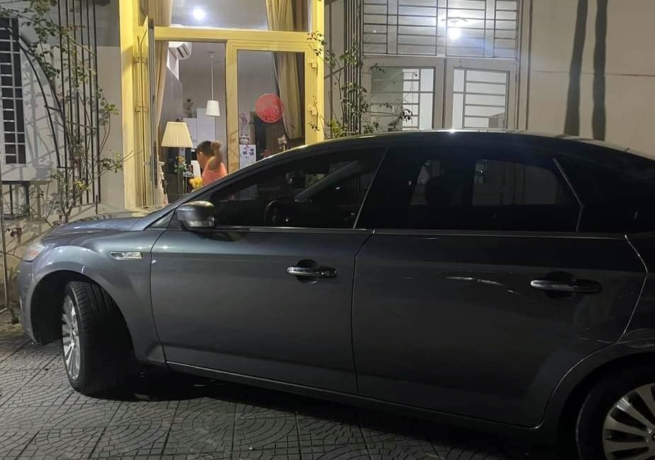 Can bo thach thuc dan anh 1