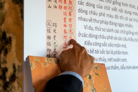 Ban Kieu chep tay 'doc nhat vo nhi' cua hoang gia trieu Nguyen hinh anh