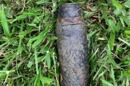 Phat hien qua dan 105 mm ben bo song Huong hinh anh