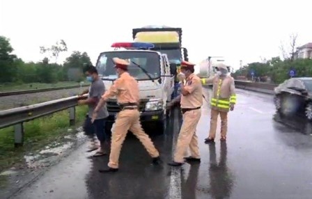 Tài xế bị đánh ảnh 1 Tai xe bi danh anh 1