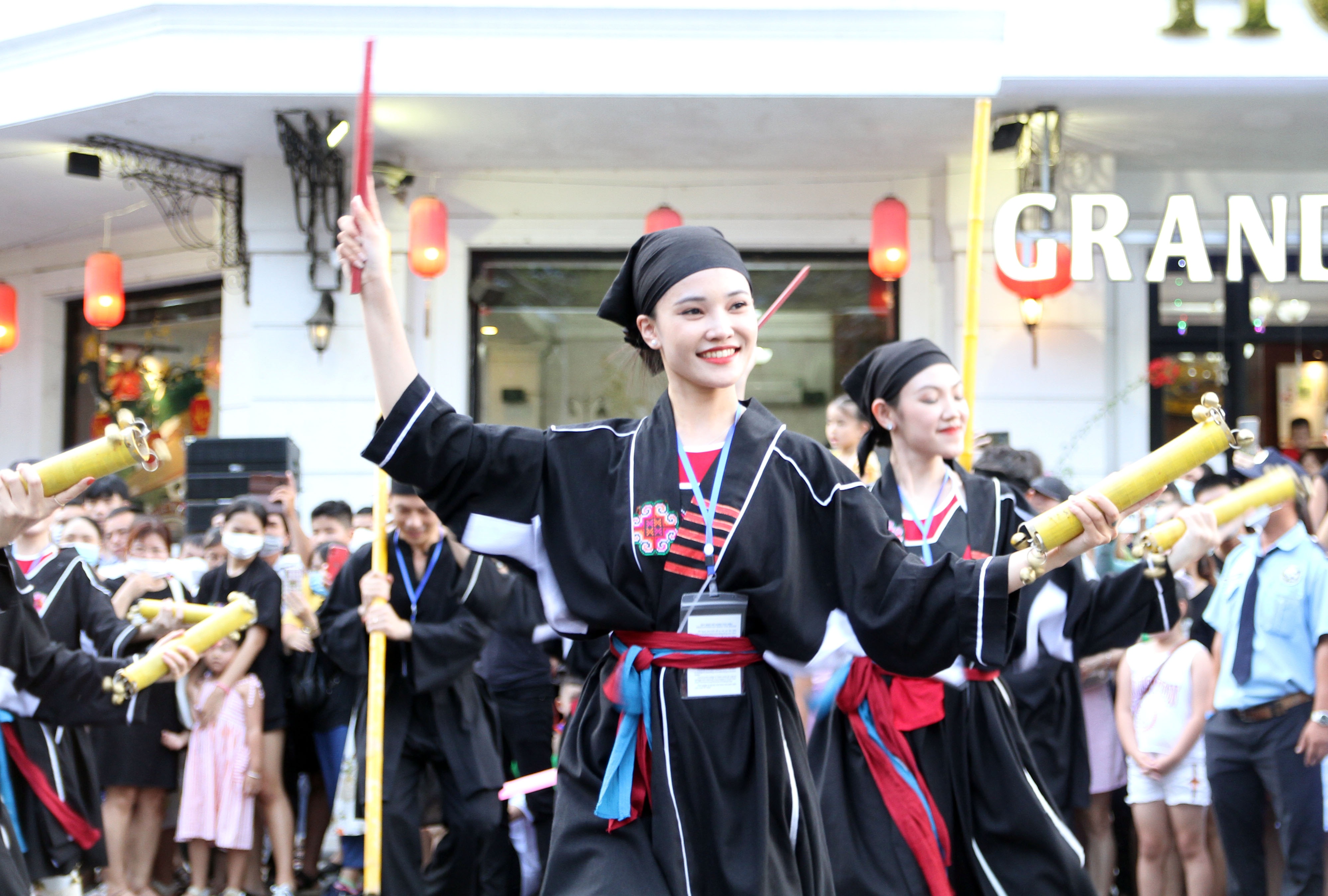 Le hoi duong pho anh 4