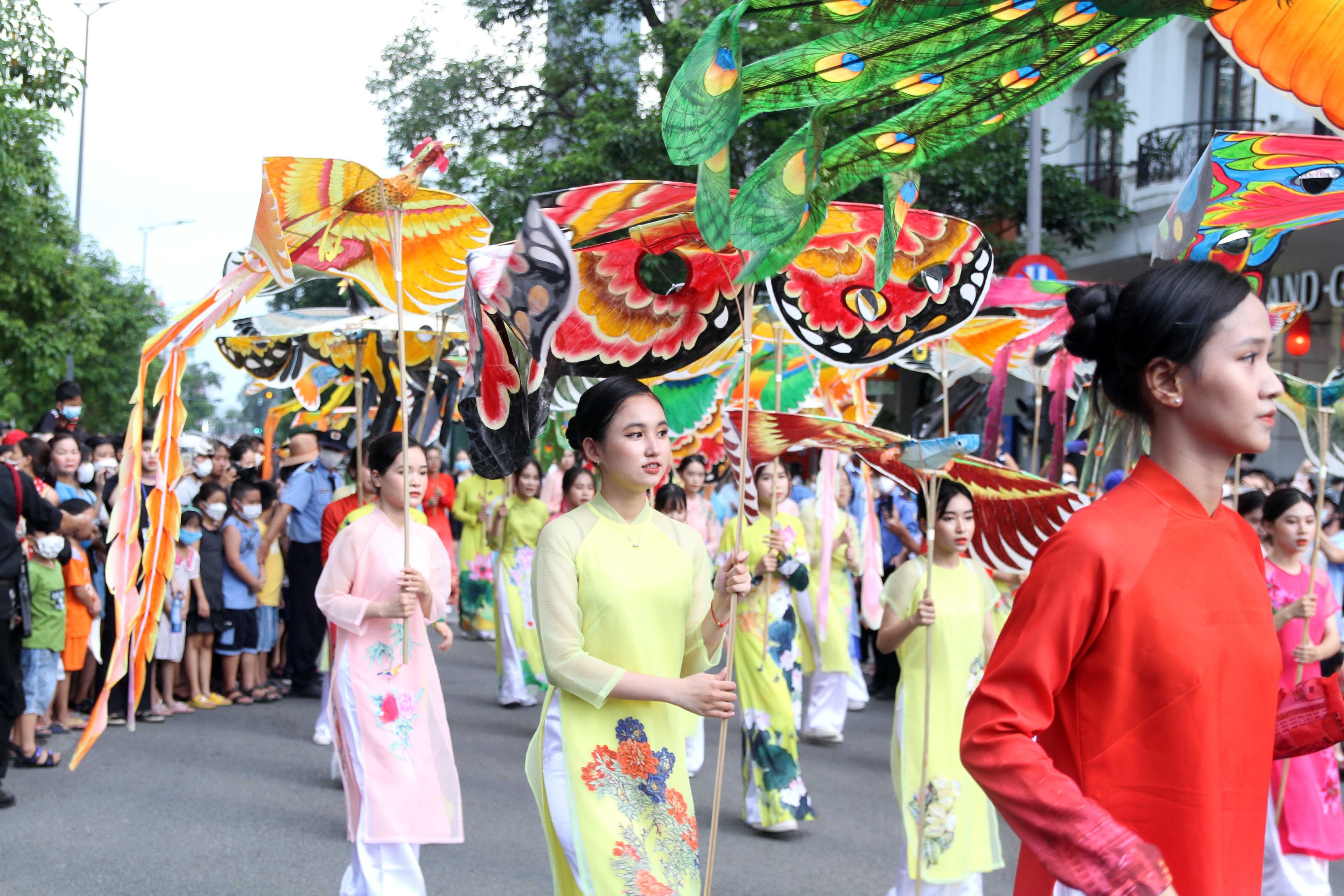Le hoi duong pho anh 5