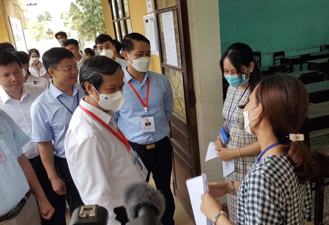 Bo truong Nguyen Kim Son dong vien si tu anh 1