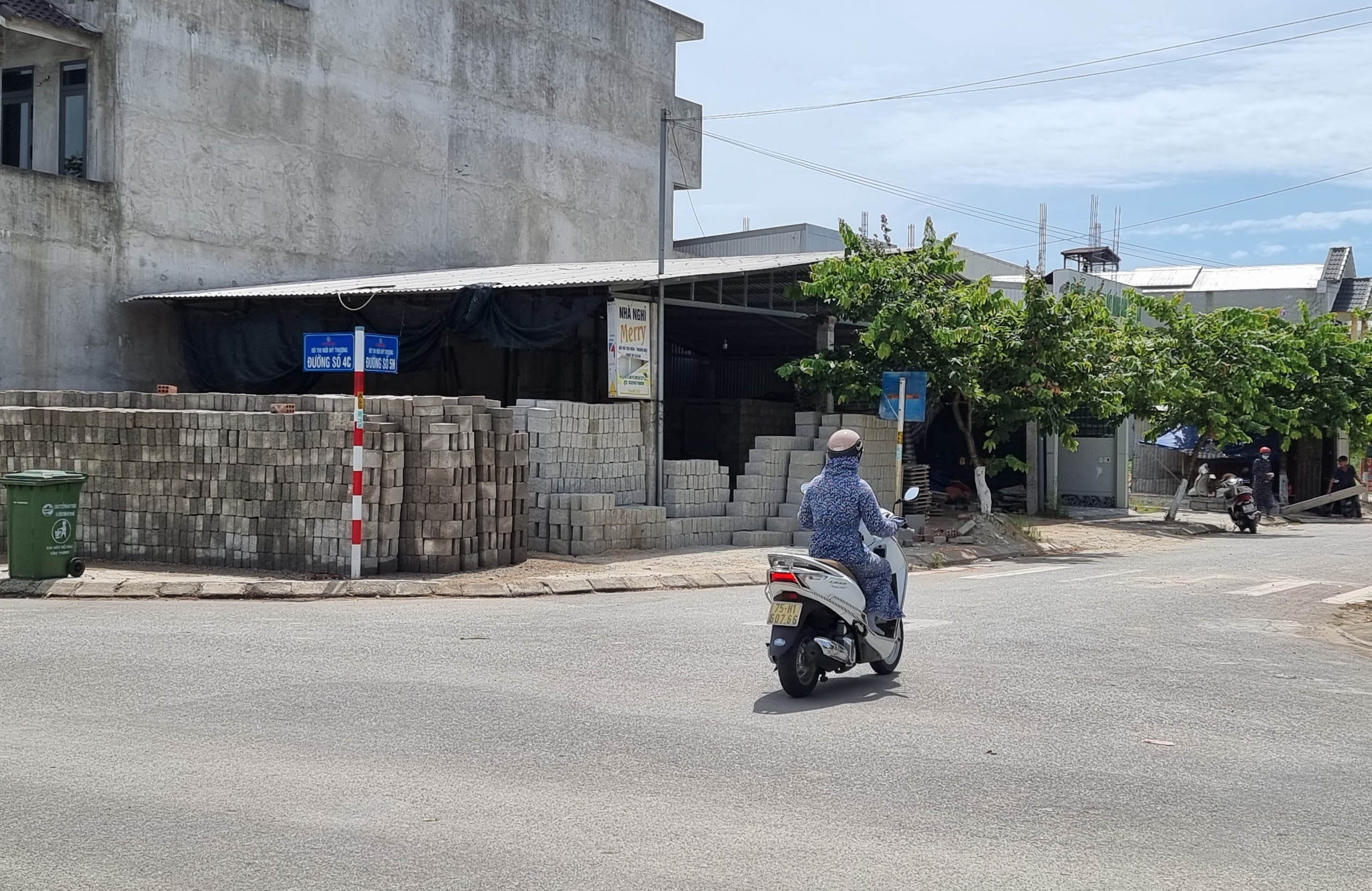 San xuat gay o nhiem anh 1