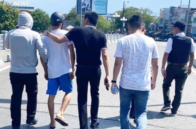 Cướp tiệm vàng ở Huế ảnh 2 Cuop tiem vang o Hue anh 2
