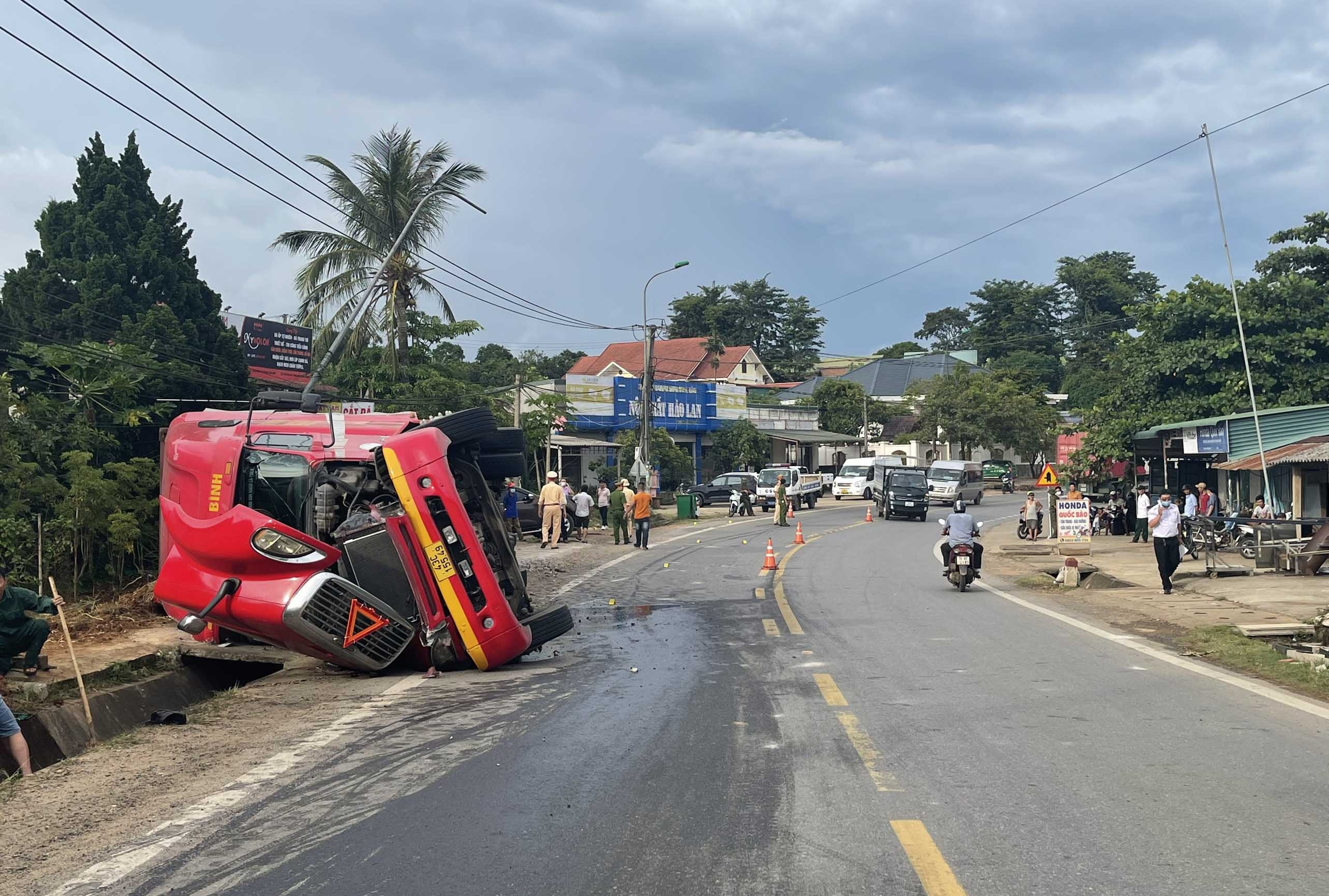 Tai nan lien hoan anh 1