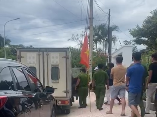 Lua dao vay tien anh 1