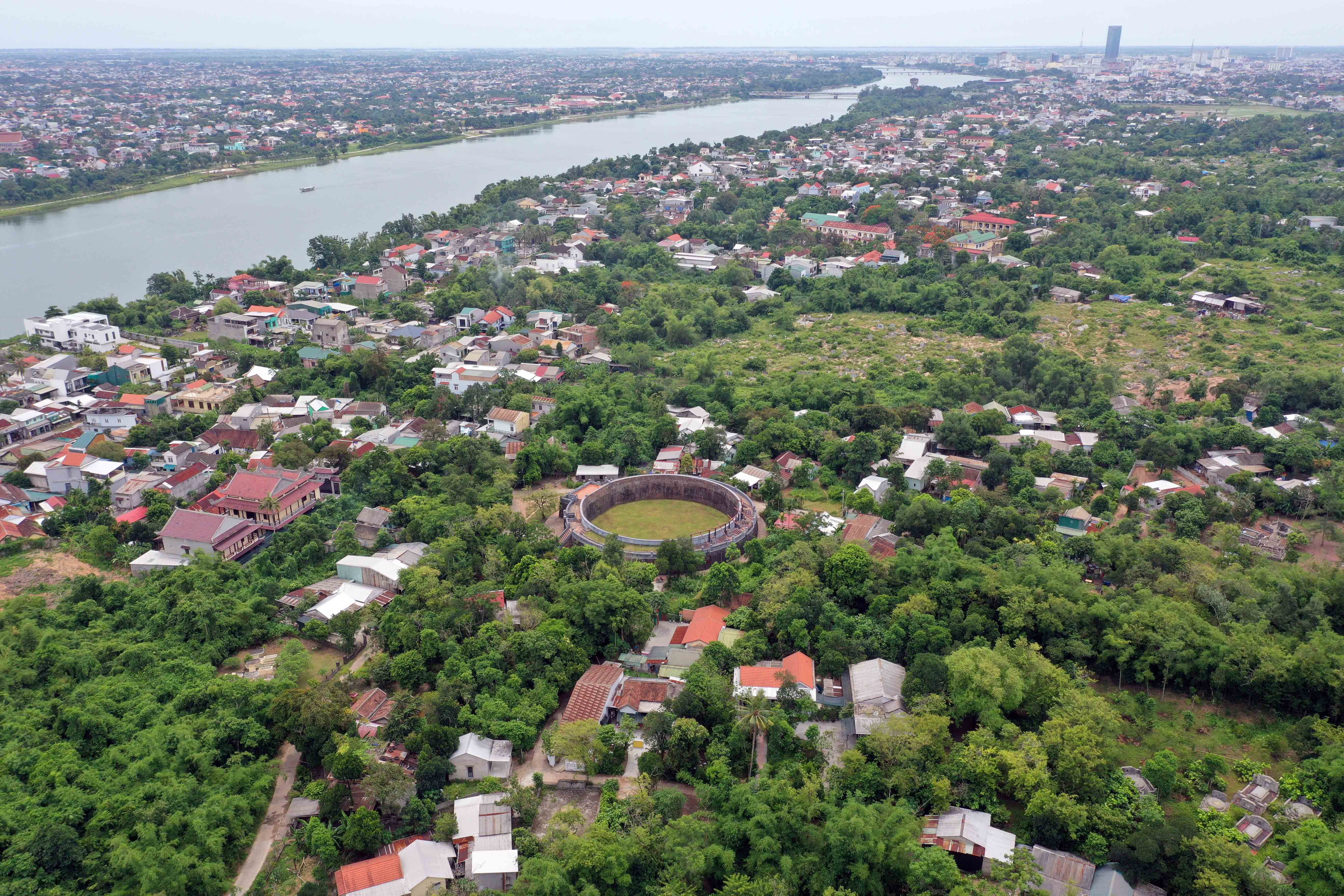 Dau truong Ho Quyen anh 1