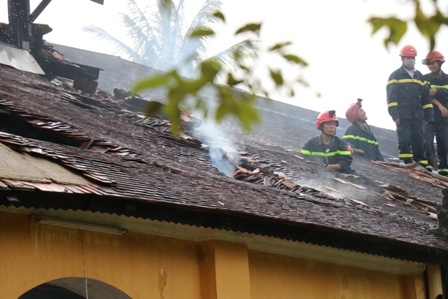 Thong ke thiet hai sau vu hoa hoan o Bao tang lich su Thua Thien - Hue hinh anh