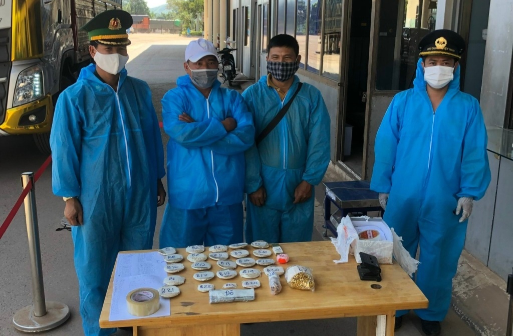 Van chuyen vang anh 1