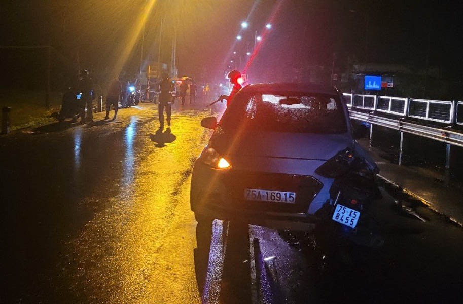 Xe may tong oto anh 1