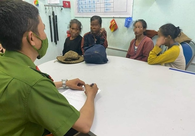 Xac minh truong hop dang tin sai su that viec nghi bat coc tre em hinh anh