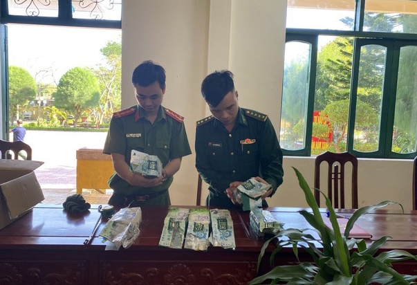 Ma túy trôi dạt ảnh 1 Ma tuy troi dat anh 1