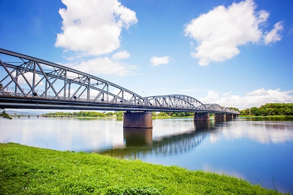 Dia gioi TT - Hue thay doi khi len thanh pho truc thuoc Trung uong hinh anh