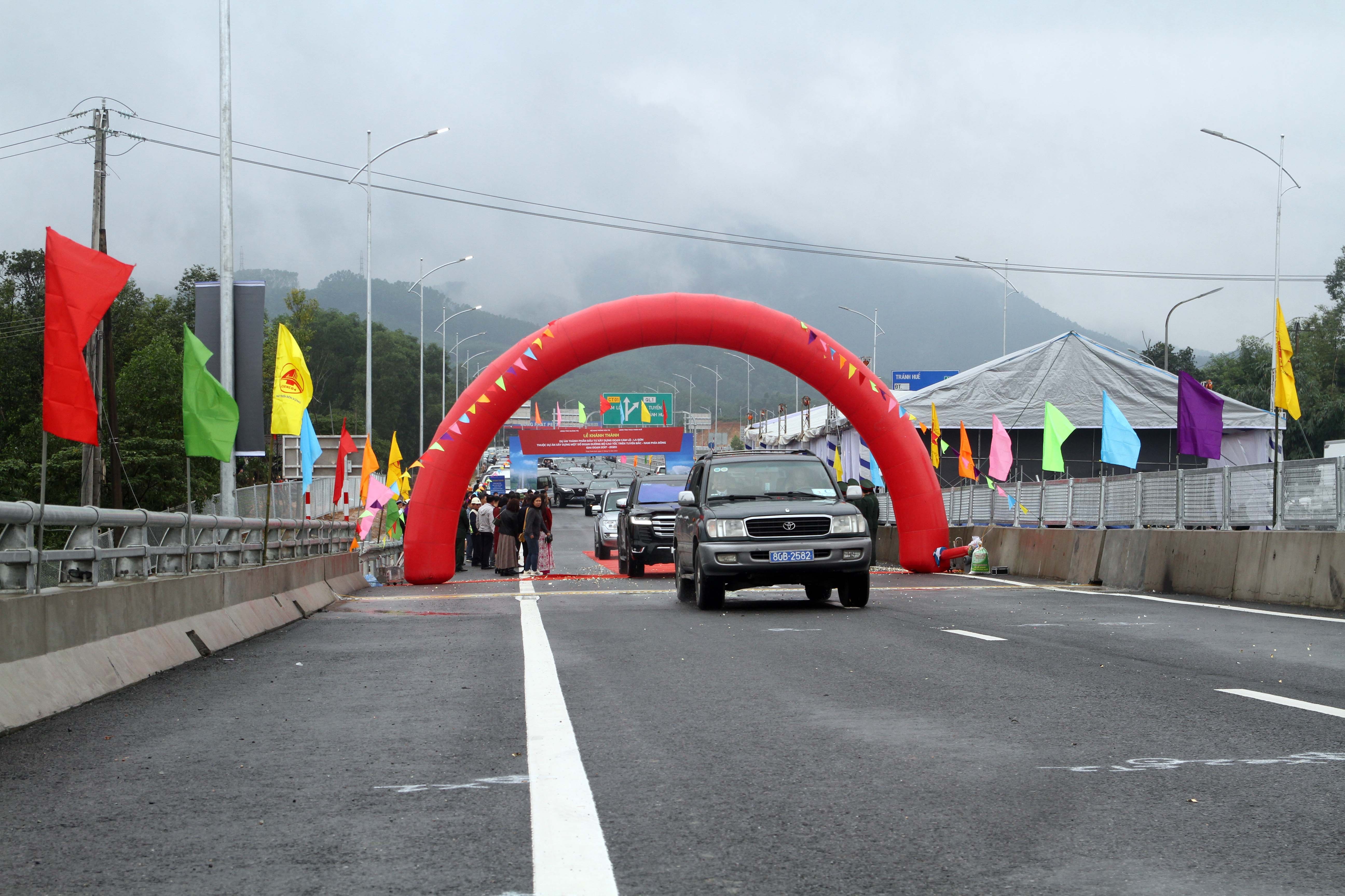 Khanh thanh cao toc anh 3