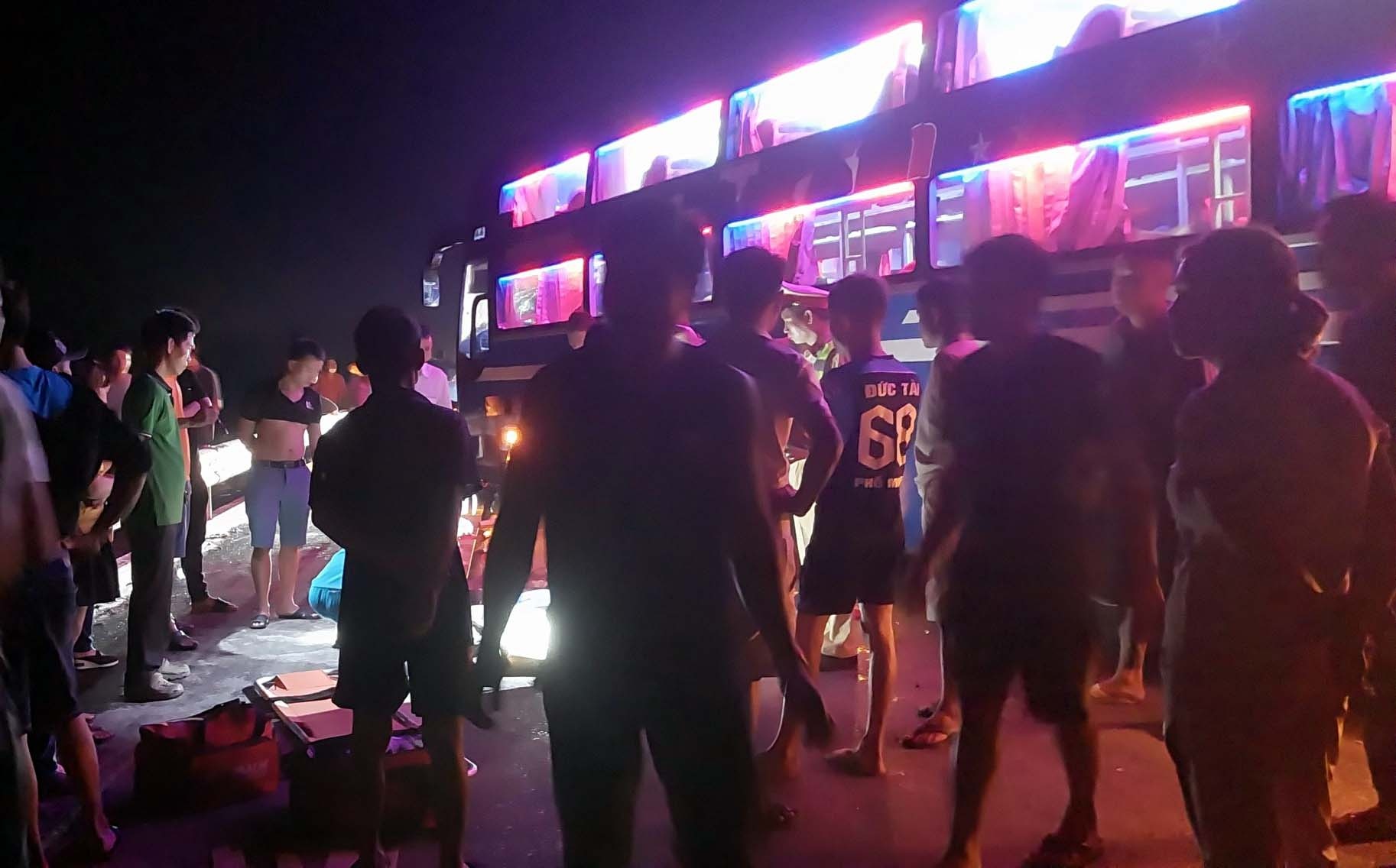 Mac ket trong cabin anh 1