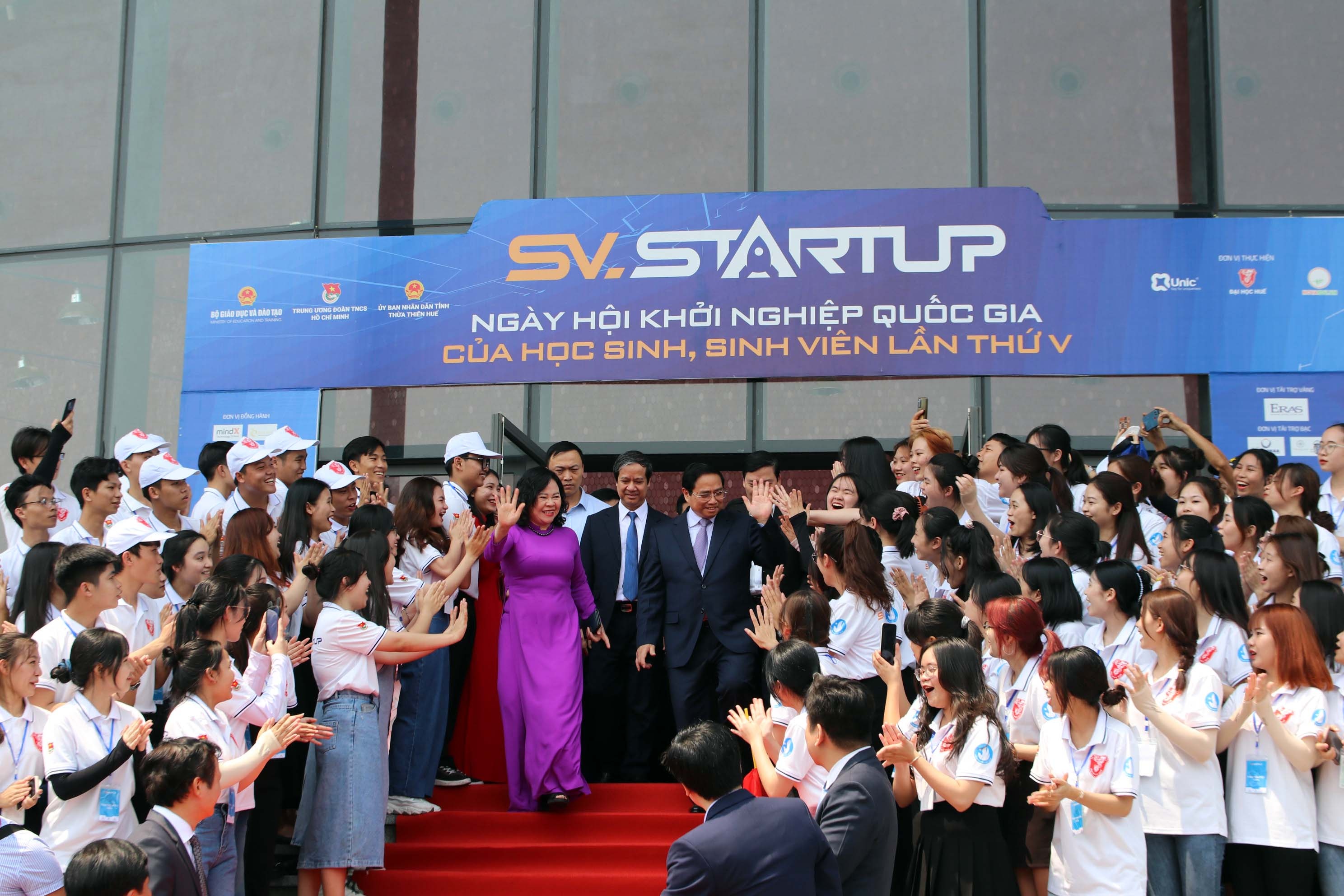 Thu tuong du ngay hoi khoi nghiep quoc gia cua hoc sinh, sinh vien hinh anh