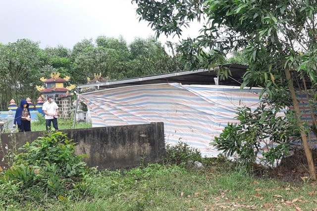 Pho hieu truong tu vong canh mo cha hinh anh