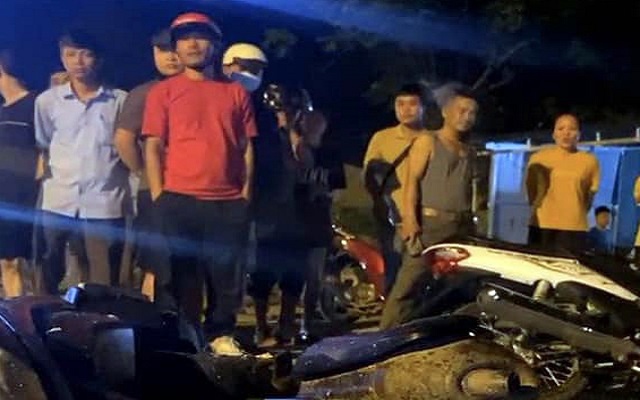 Va cham xe may tren quoc lo 9, mot nguoi tu vong hinh anh