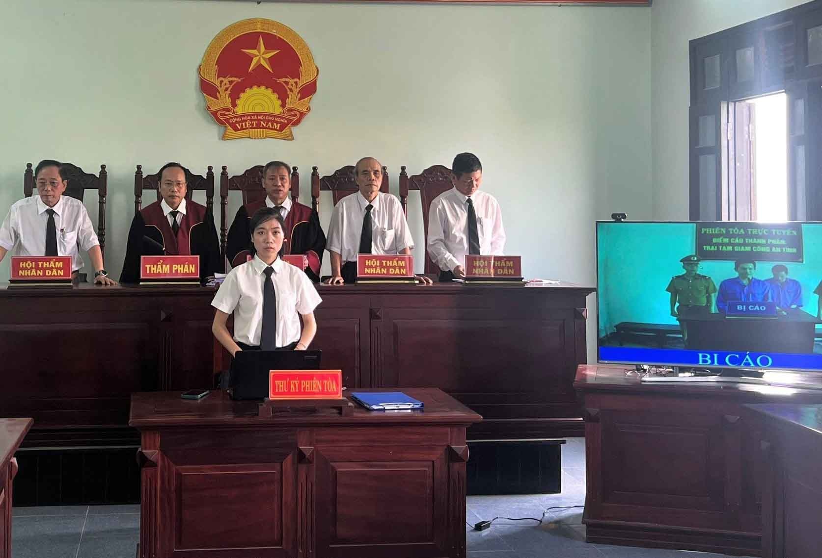 Van chuyen 2 kg ma tuy, thanh nien linh an tu hinh hinh anh