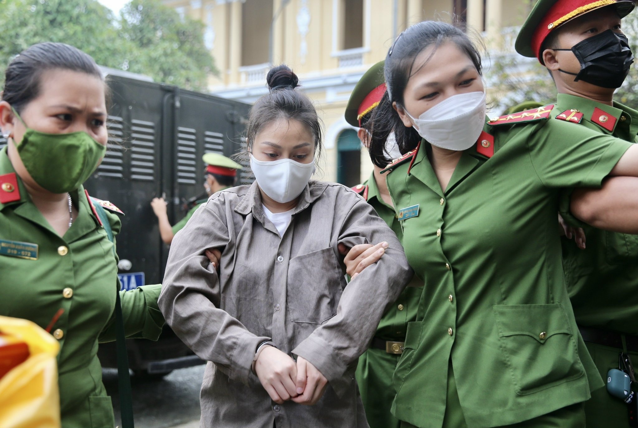 tra ho so vu be gai 8 tuoi o TP.HCM anh 1