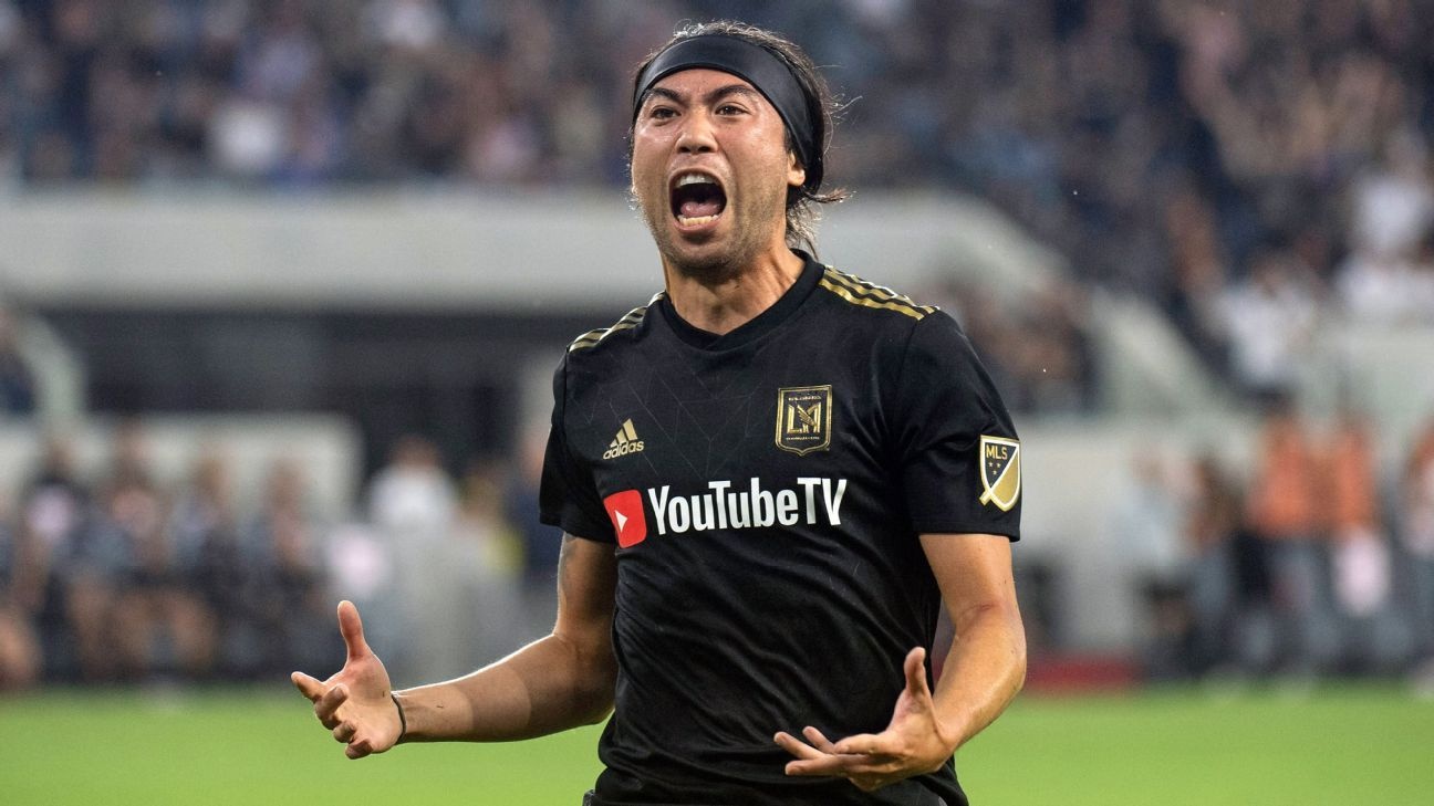 Lee Nguyen toa sang giup Los Angeles hoa doi cua Ibrahimovic hinh anh