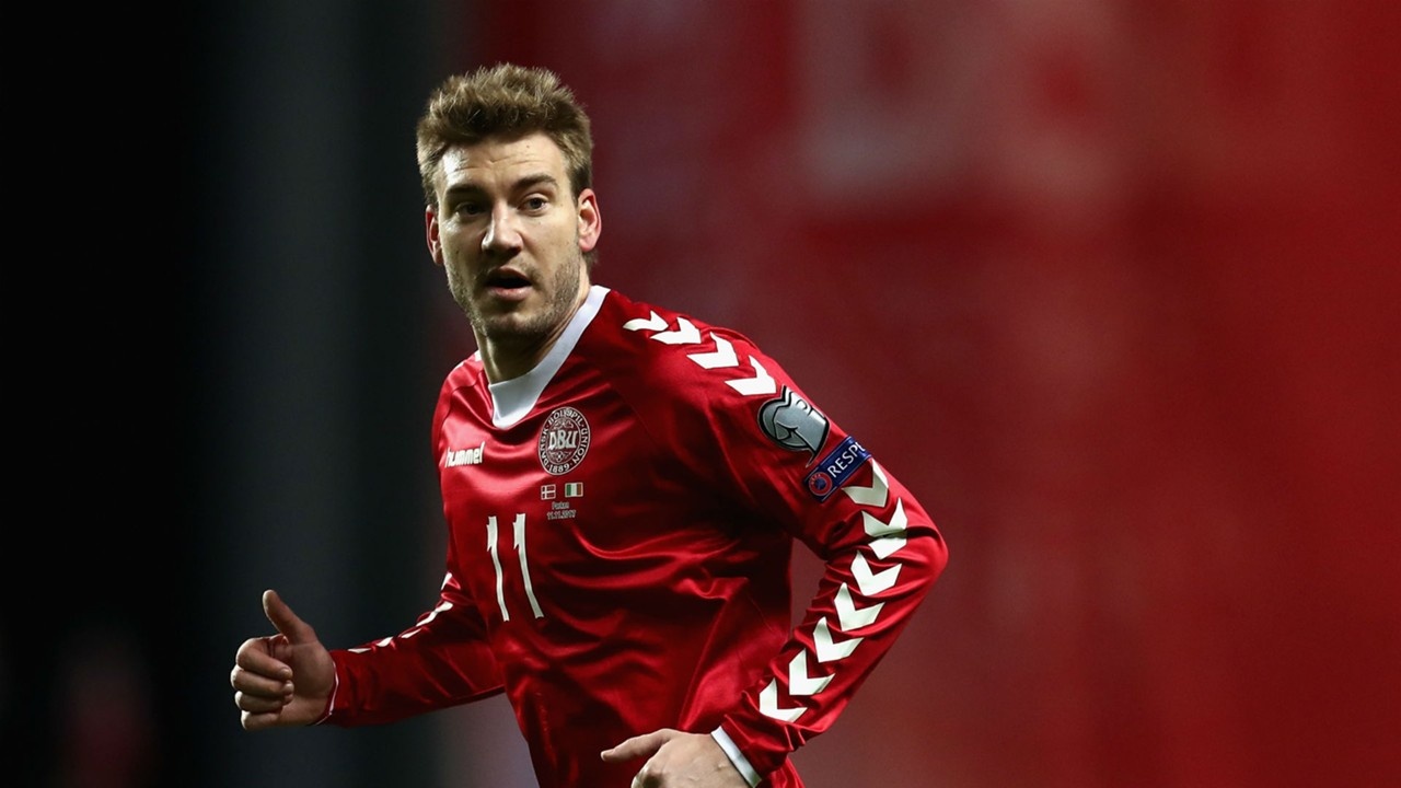Doi tuyen Dan Mach chot danh sach: 'Lord' Bendtner bi loai hinh anh