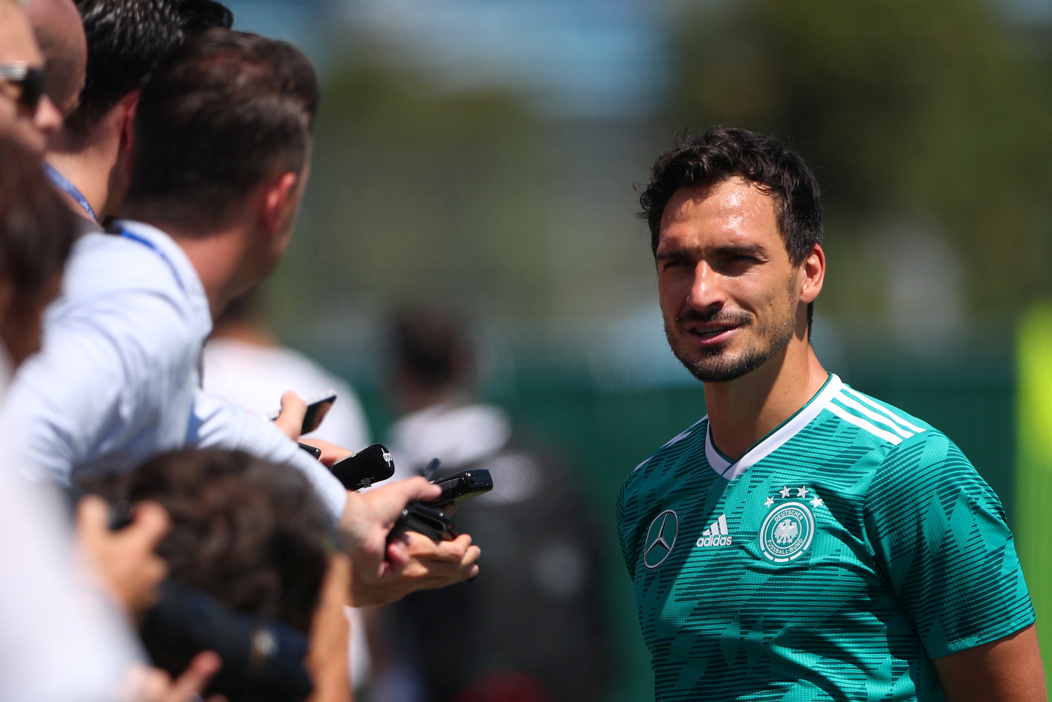 Duc don tin xau truoc them dai chien voi Thuy Dien hinh anh