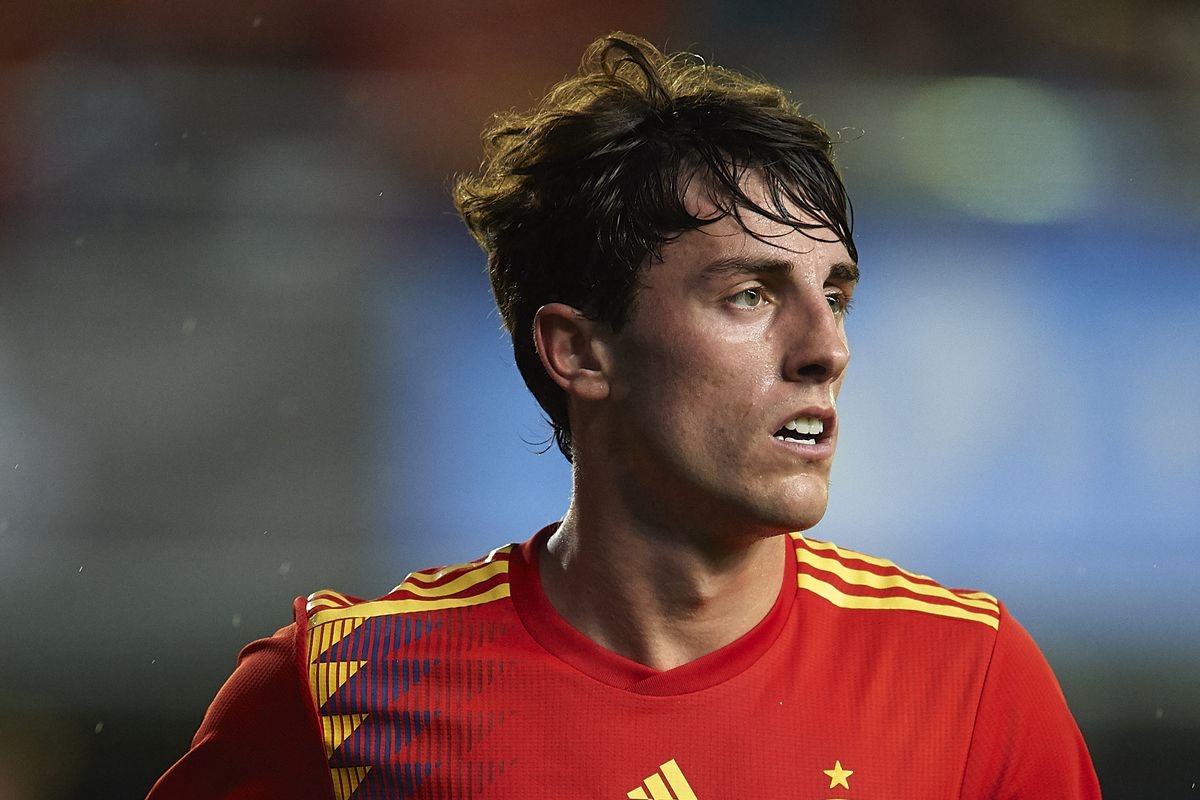 Real chinh thuc so huu hau ve cua DT Tay Ban Nha hinh anh