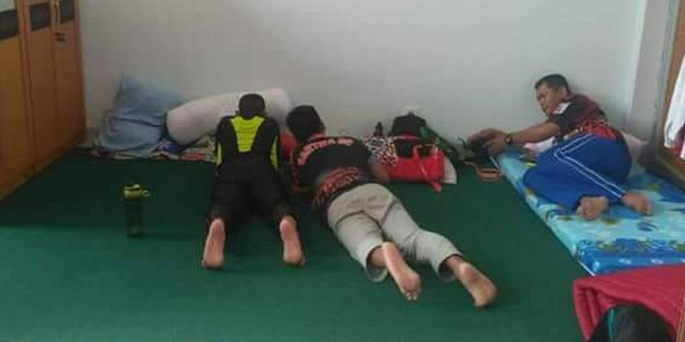 17 VDV ban sung Indonesia khong duoc bo tri cho nghi ngoi tai ASIAD hinh anh