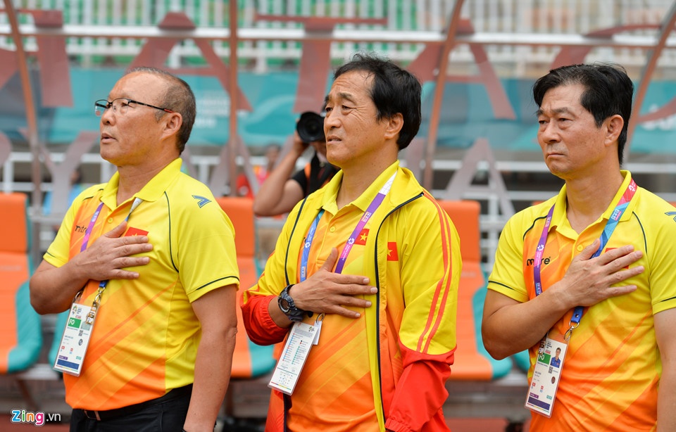 Tro ly cua thay Park canh bao Han Quoc anh 1