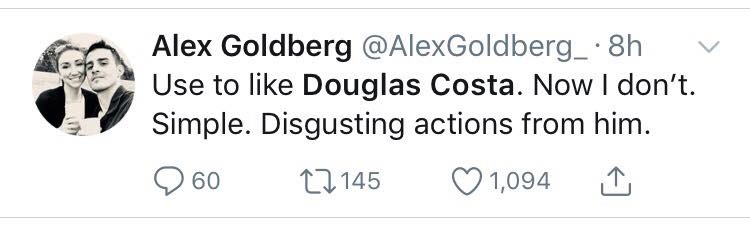 Douglas Costa nho nuoc bot vao mat doi thu anh 5