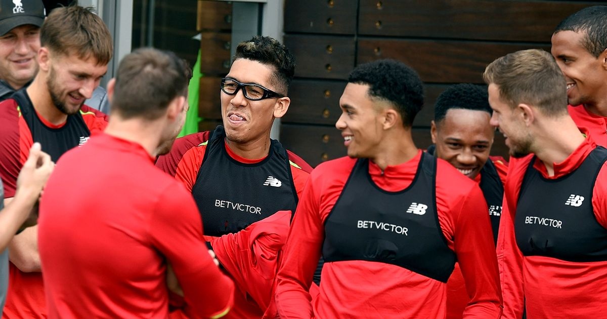 Roberto Firmino deo kinh tap luyen anh 4