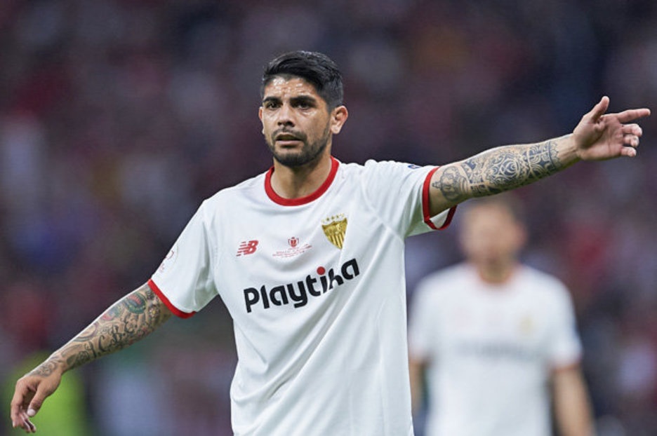 Arsenal nham Ever Banega anh 1